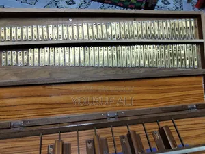 ৪২ ঘাটের হারমোনিয়াম।
