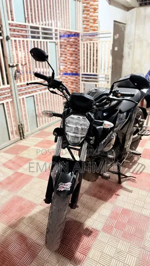 সুজুকি জিক্সার মনোটোন ২০২৩ ব্ল্যাক