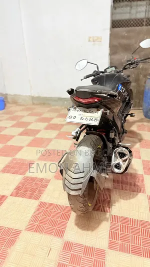 সুজুকি জিক্সার মনোটোন ২০২৩ ব্ল্যাক