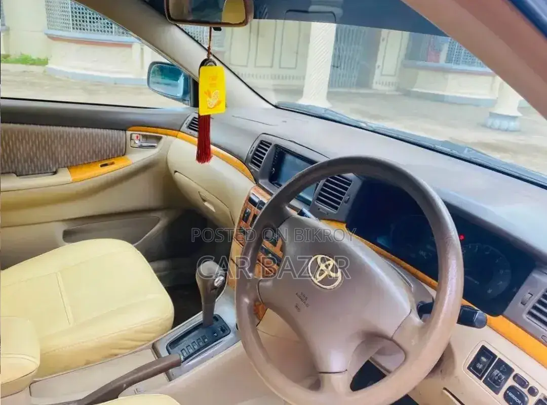 Toyota Corolla 2005 White