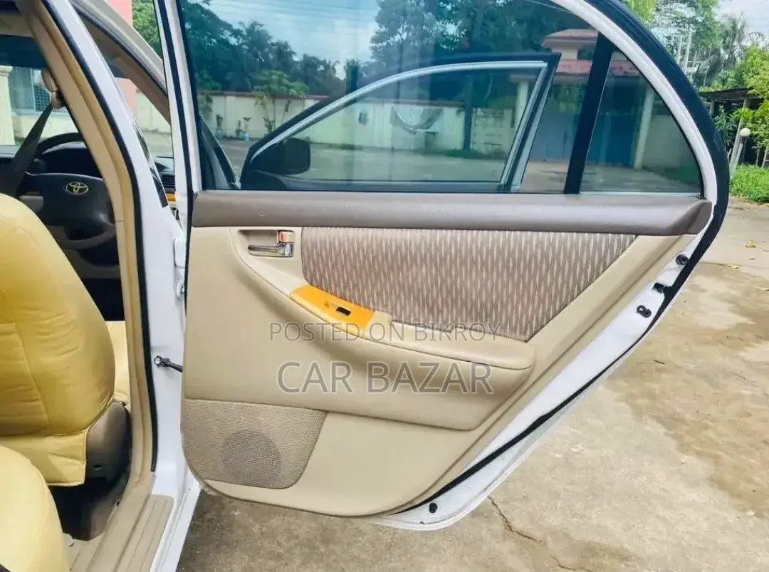 Toyota Corolla 2005 White