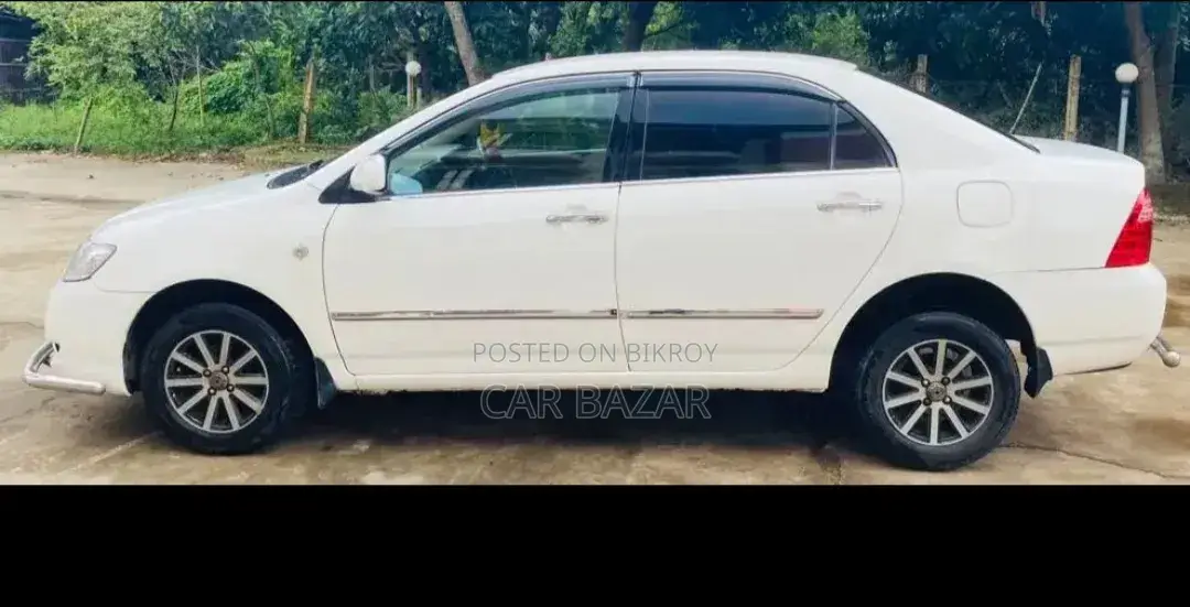 Toyota Corolla 2005 White