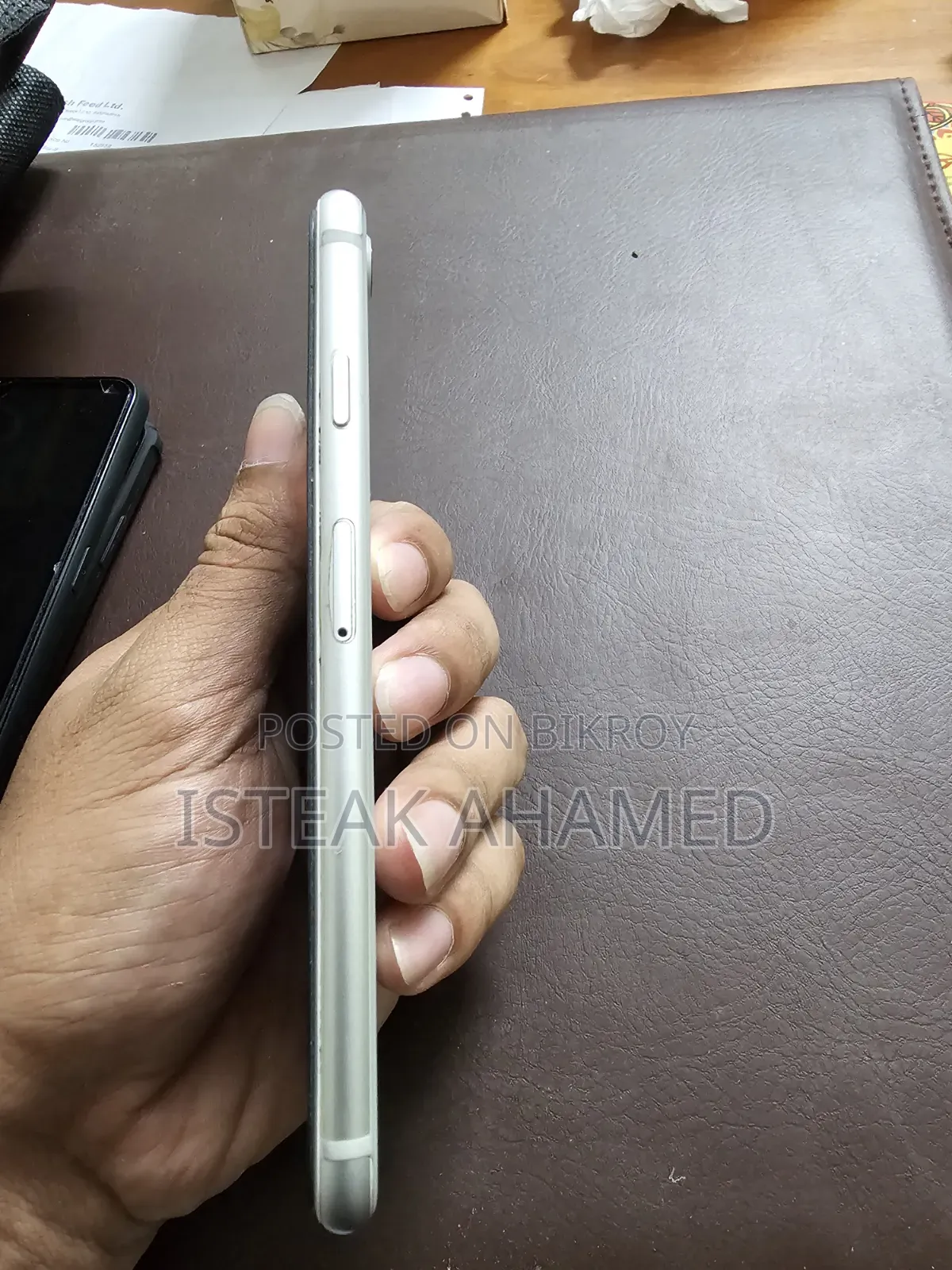 Apple iPhone 8 64 GB White