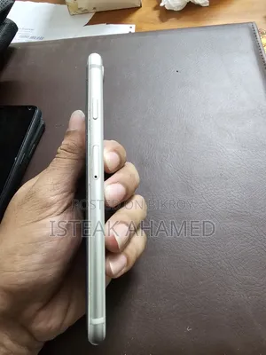 Apple iPhone 8 64 GB White