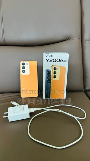 New Vivo Y200e 128 GB Orange