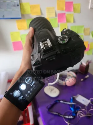DSLR Camera Nikon D5200 With 55-200mm Telephoto Zoom Lens