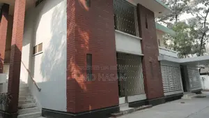 বনানীতে ভাড়ার জন্য ডুপ্লেক্স ইভেন্ট স্পেস