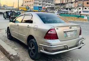Toyota Corolla 2005 Gold