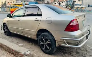 Toyota Corolla 2005 Gold