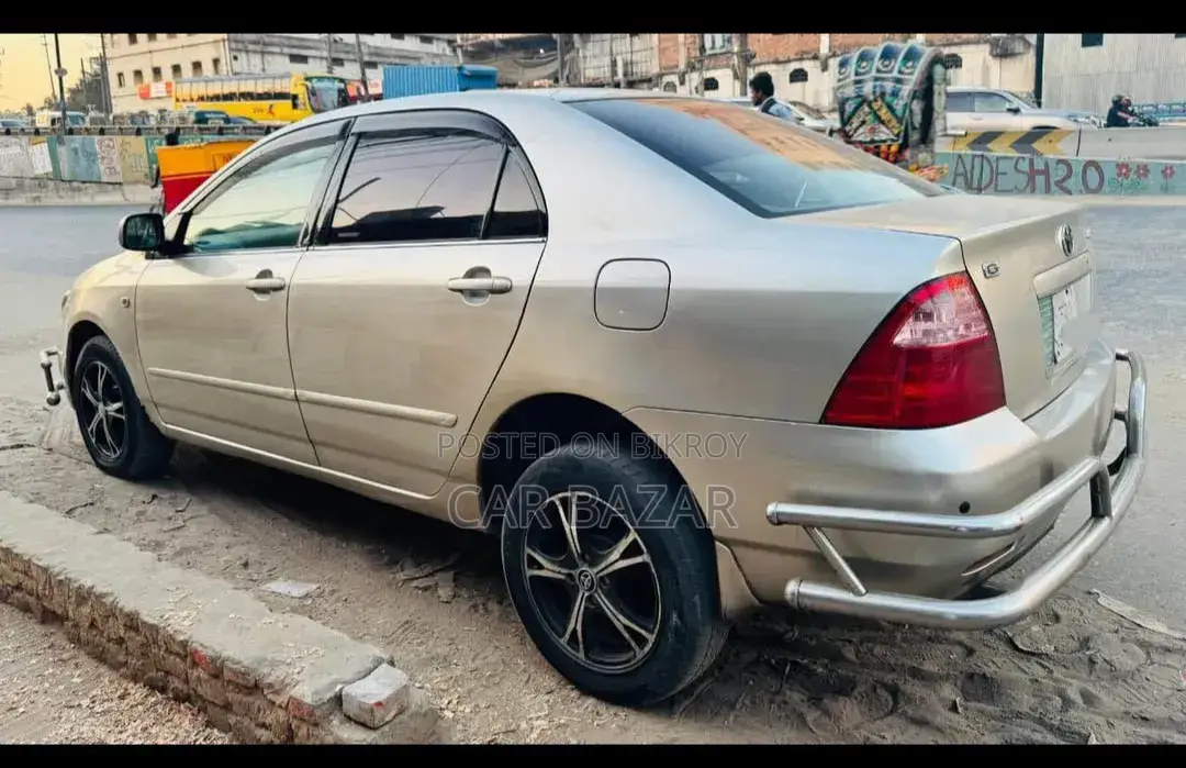 Toyota Corolla 2005 Gold