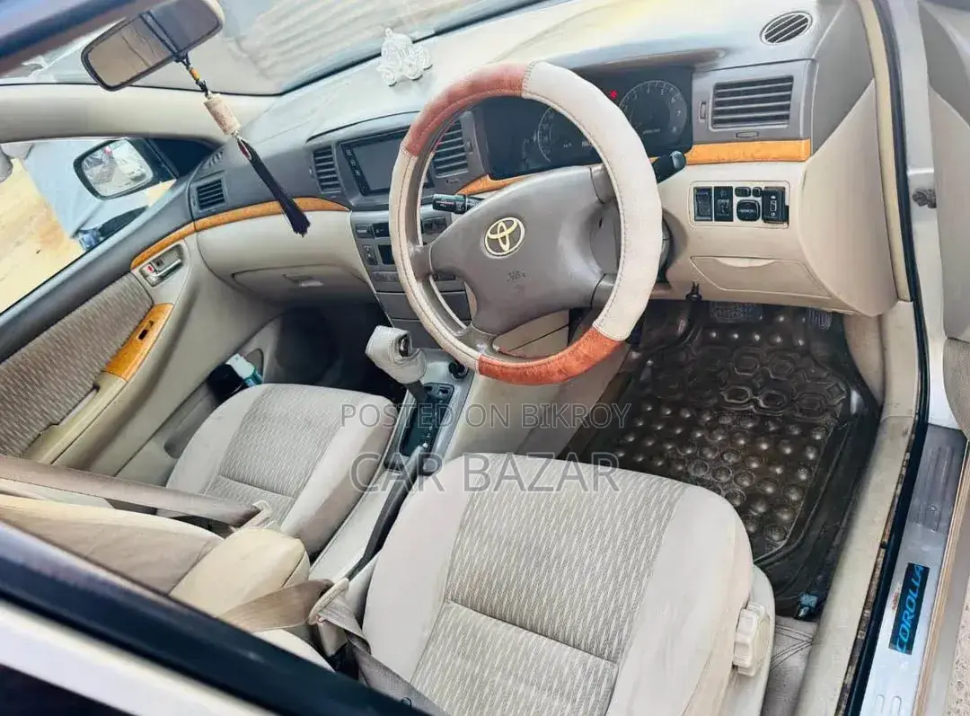 Toyota Corolla 2005 Gold
