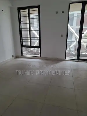 4bdrm Apartment in Gulshan for Sale