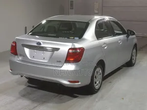 Toyota Axio 2021 Silver