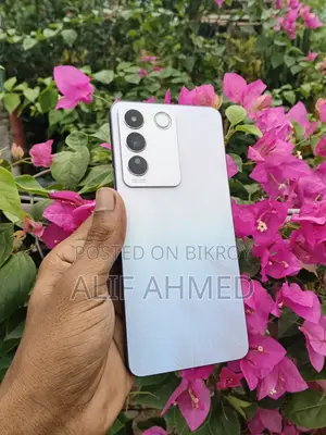 Vivo V27e 256 GB Purple