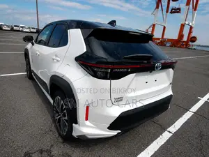 Toyota Yaris Cross 1.5 Hybrid FWD 2021 Pearl