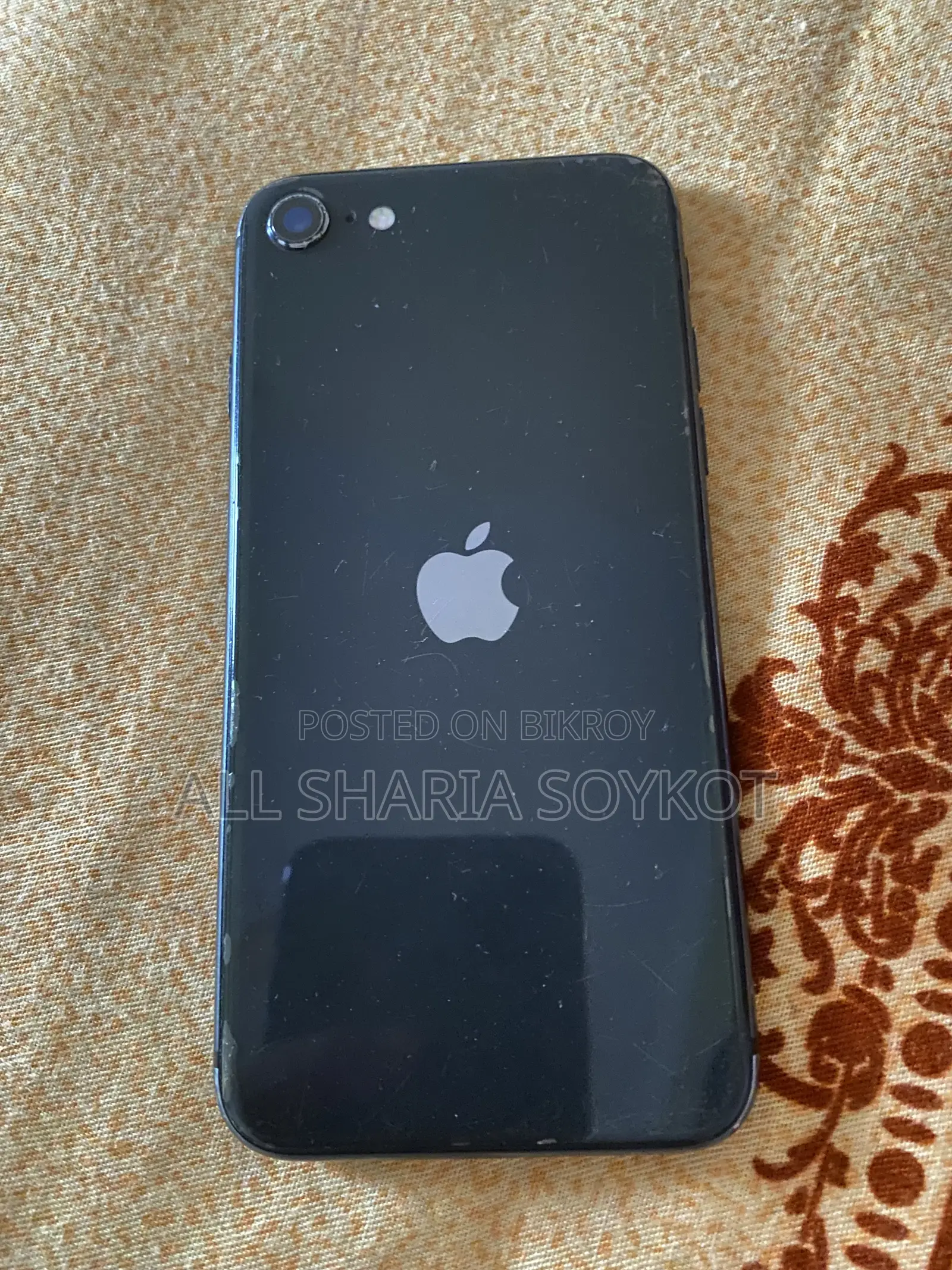 Apple iPhone SE (2020) 128 GB Black