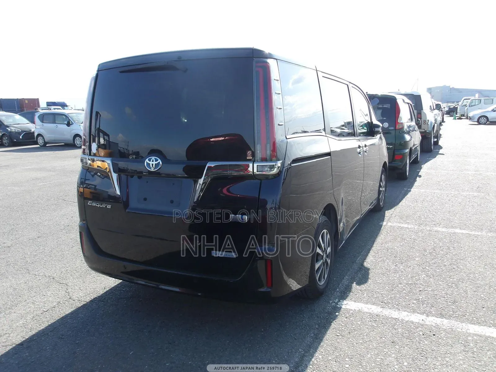 Toyota Esquire 2021 Purple