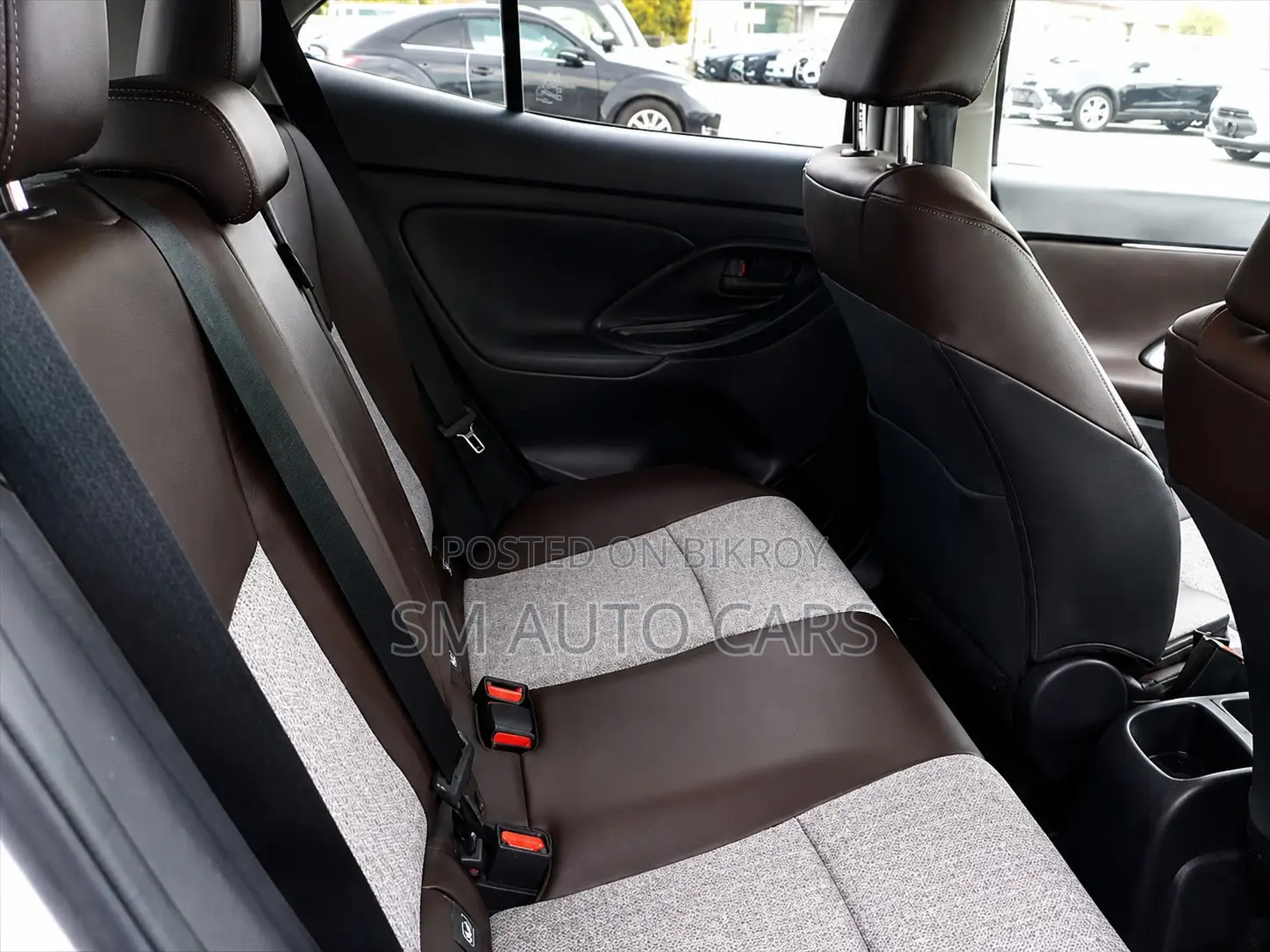 Toyota Yaris Cross 1.5 Hybrid FWD 2021 পার্ল