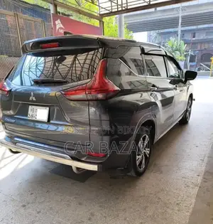 Mitsubishi Xpander 2021 Gray