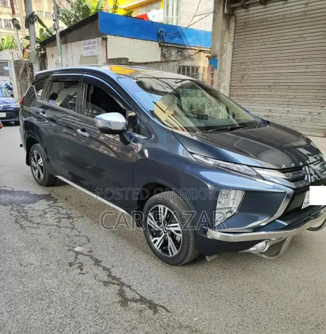 Mitsubishi Xpander 2021 Gray