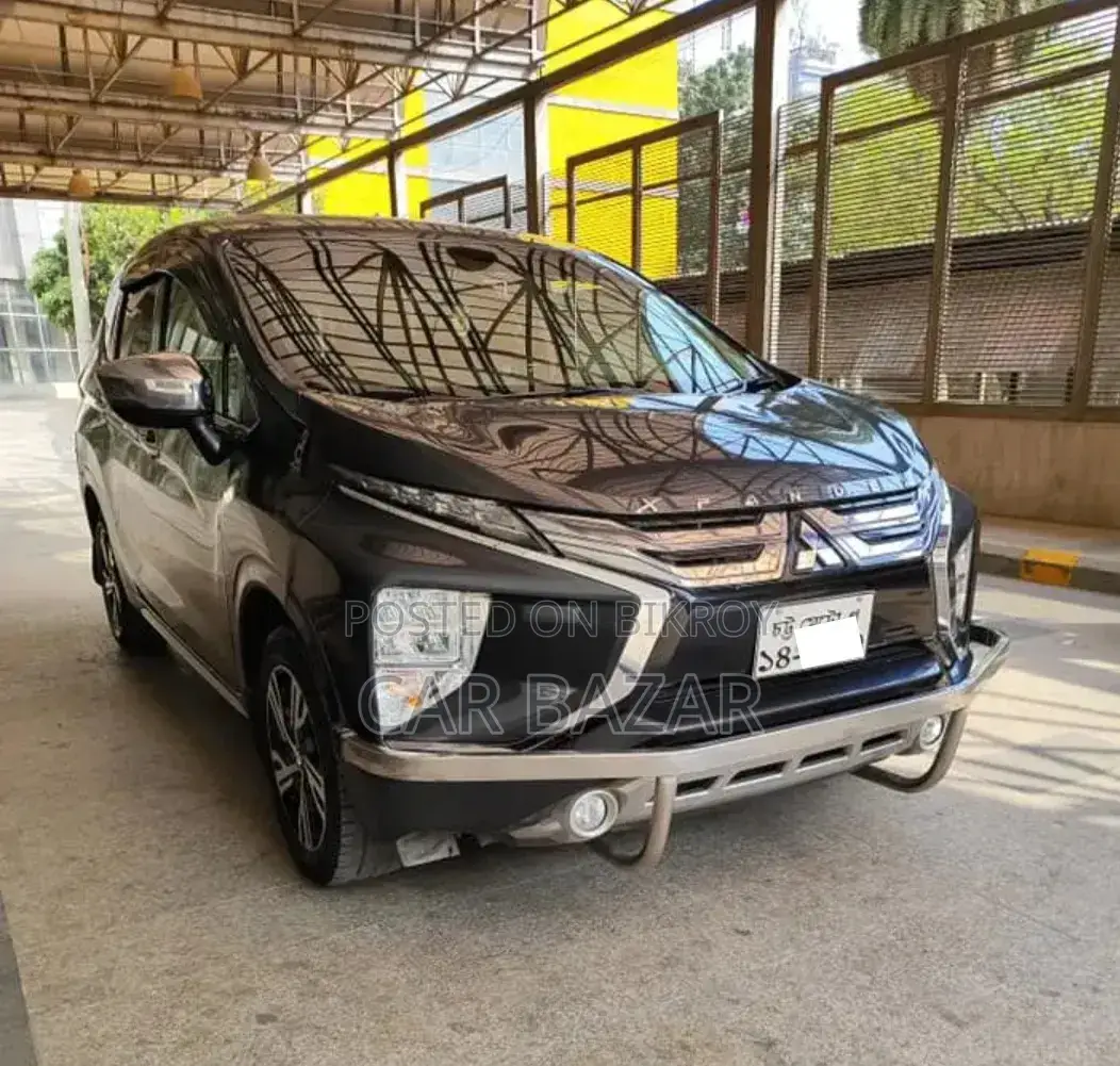 Mitsubishi Xpander 2021 Gray