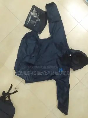 ইউরোপিয়ান রেইন কোট লার্জ সাইজ