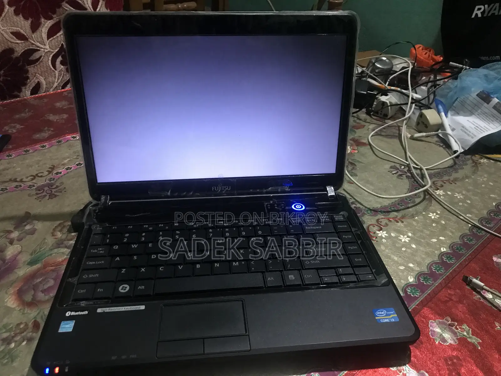Laptop Fujitsu Lifebook LH531 2GB Intel Core I3 HDD+SSD 500GB
