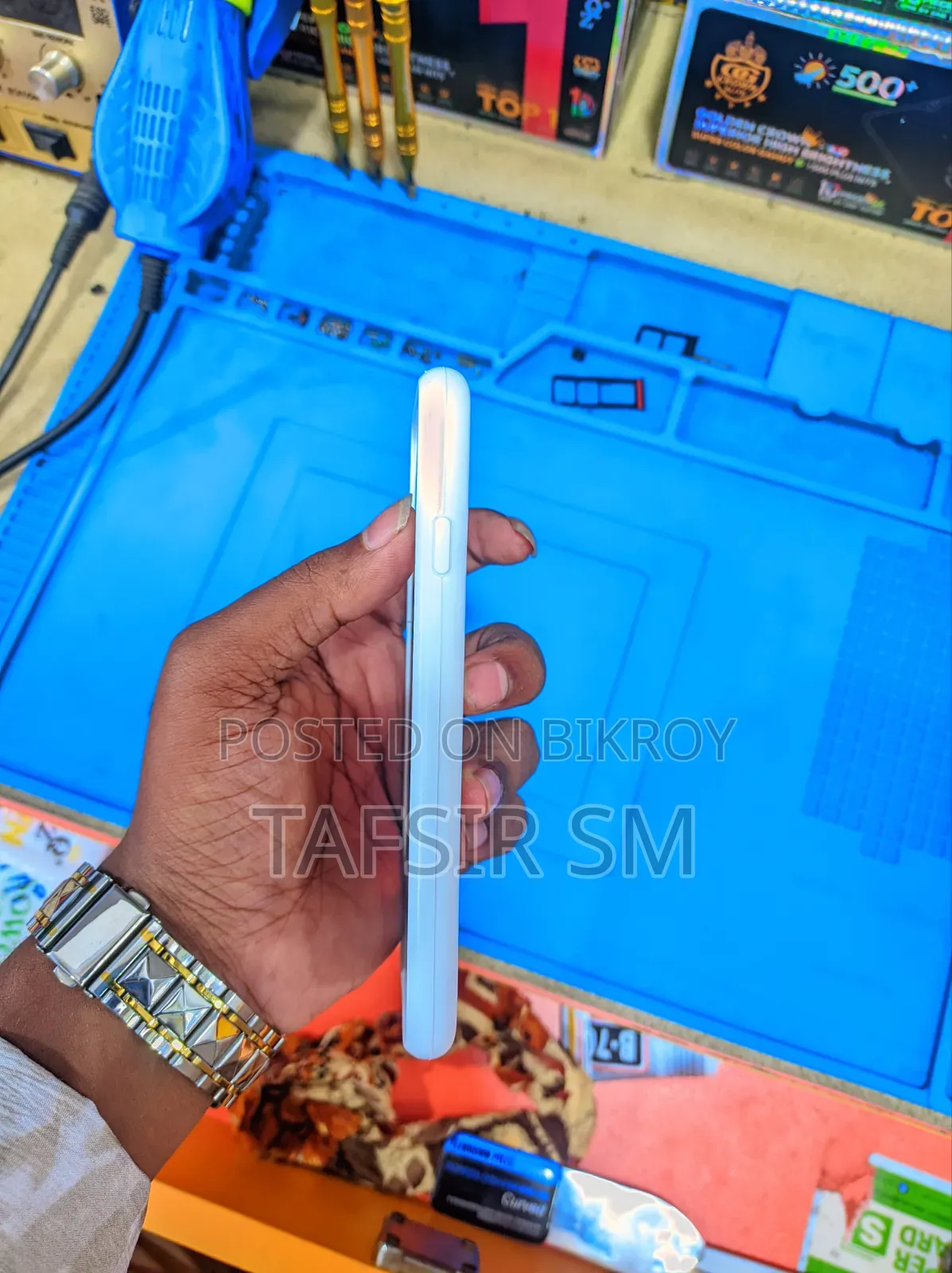 Apple iPhone SE 128 GB White