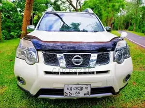 নিসান এক্স-ট্রেইল ২০১১ অফ হোয়াইট