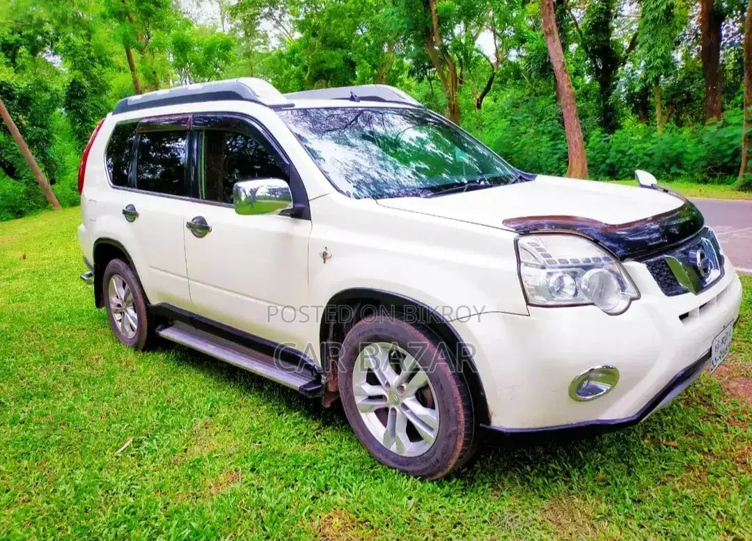 নিসান এক্স-ট্রেইল ২০১১ অফ হোয়াইট
