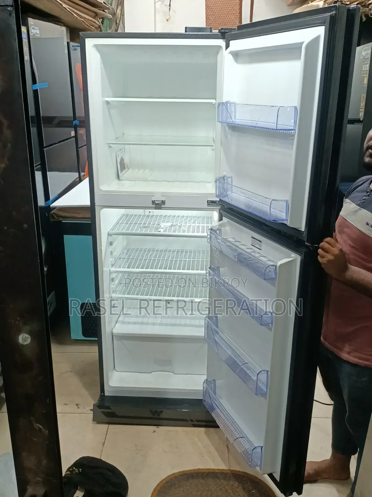 Walton fridge model WCF-3F5-GDEH-DD at 45% discount in special offer.
