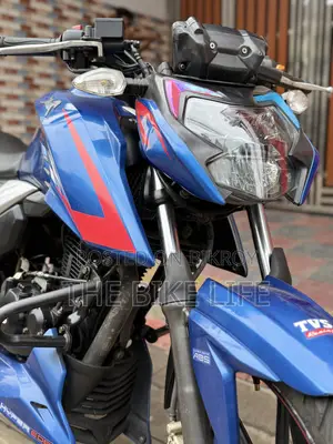 TVS Apache 160 4V 2023 Blue
