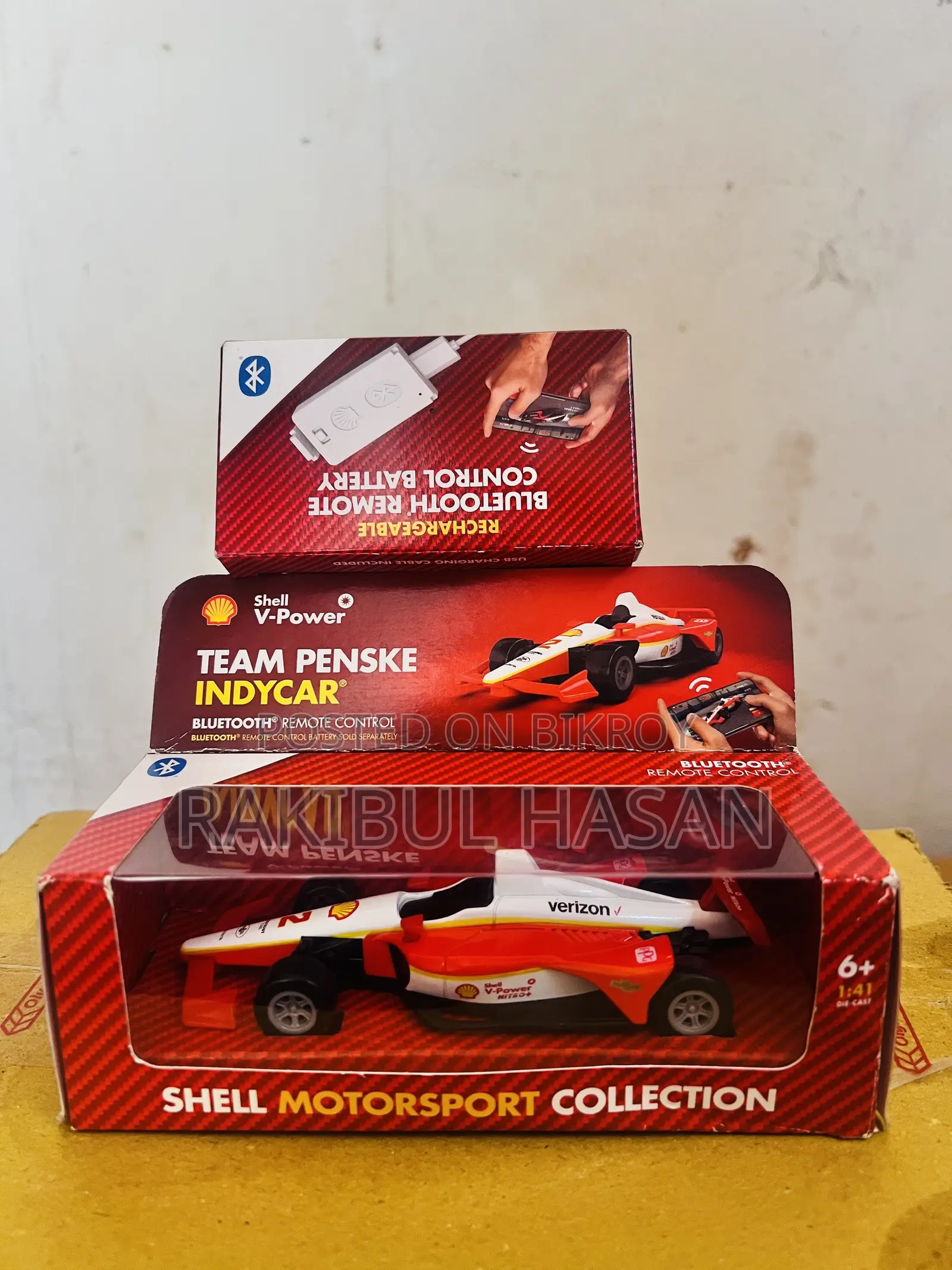 এই Shell Racing Indycar Car টি বিক্রি করা হবে।অবশ্যই সৌখিন লোক কিনবে
