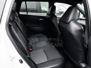 Toyota Corolla Cross 1.8 Hybrid FWD 2021 Pearl