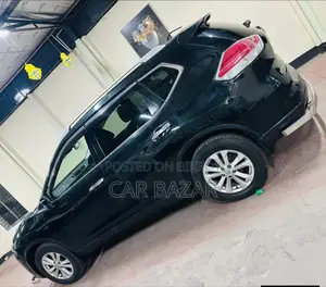 নিসান এক্স-ট্রেইল ২.০ পেট্রোল এফডব্লিউডি ২০১৪ কালো