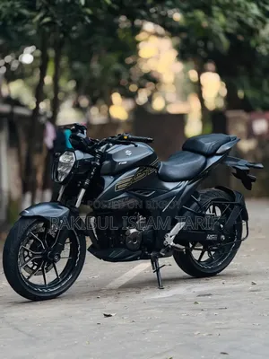 New Suzuki Gixxer 250 2025 Gray
