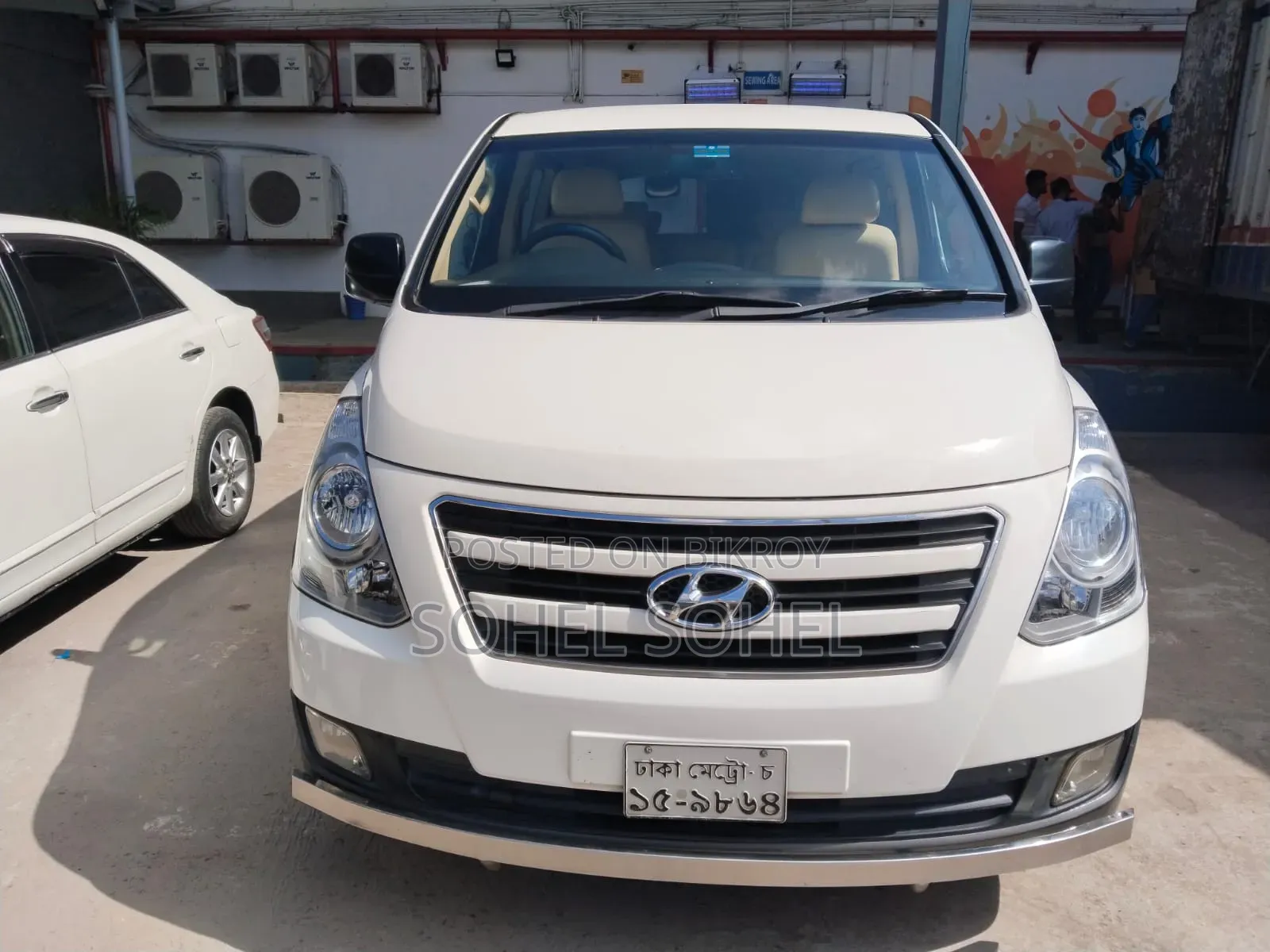 Hyundai H1 2016 White