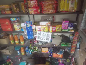 দোকানের জিনিসত্র