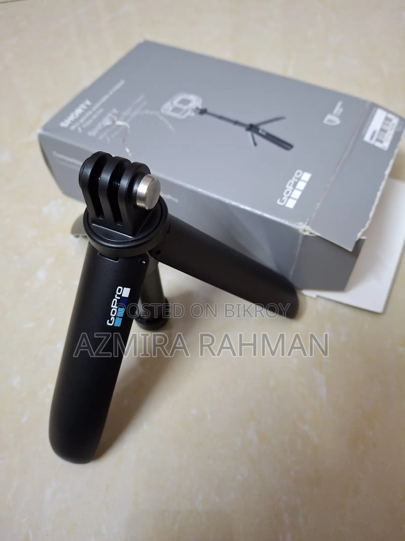 Gopro Lit Hero + Mini Extension Pole and Tripod
