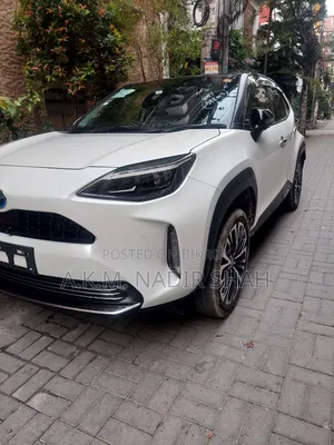 Toyota Yaris Cross 2023 Pearl