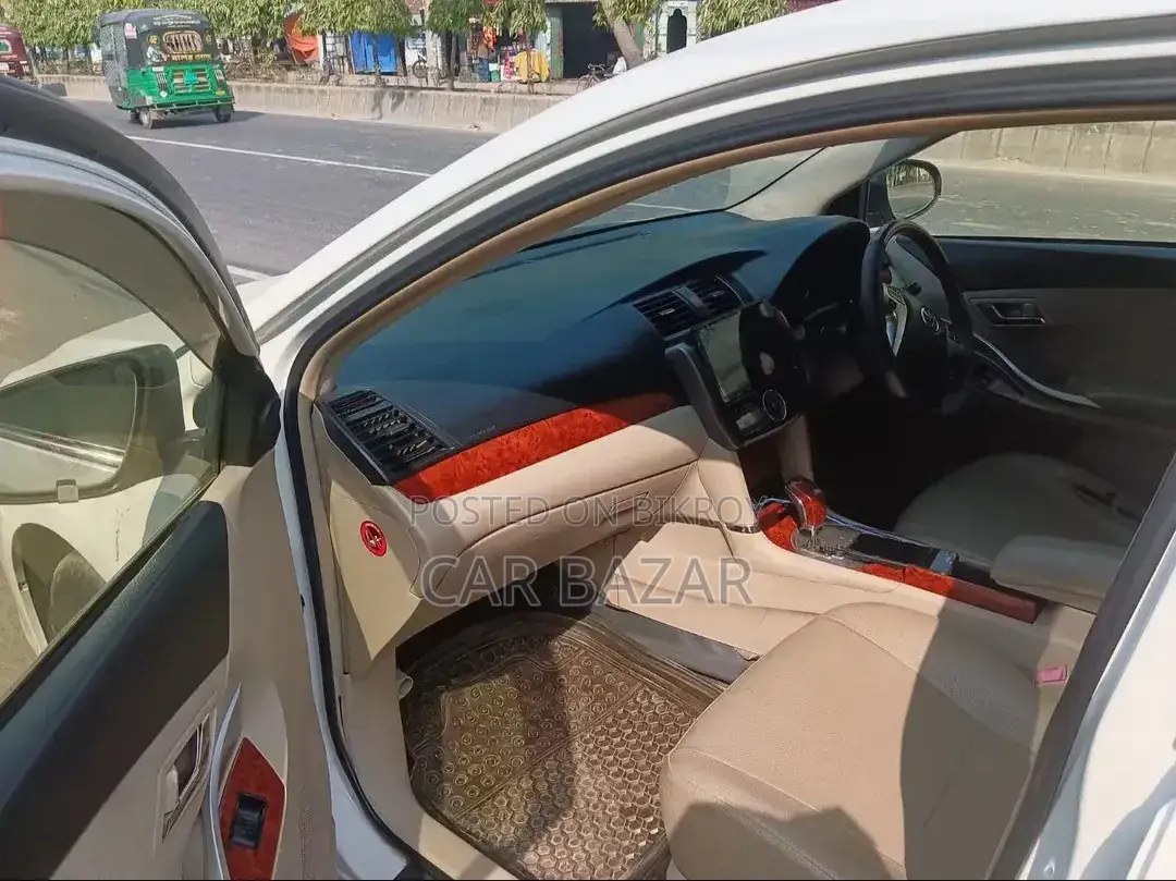 Toyota Premio 1.5 FWD 2014 Pearl