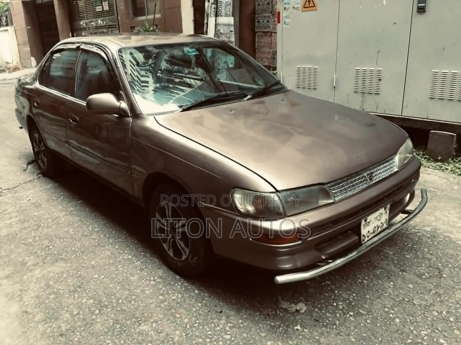 Toyota Corolla 2.0 Sedan 1993 Gold