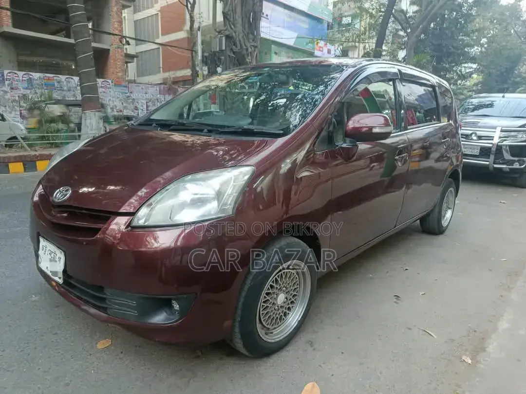 Toyota Passo Sette 1.5 FWD 2009 Maroon