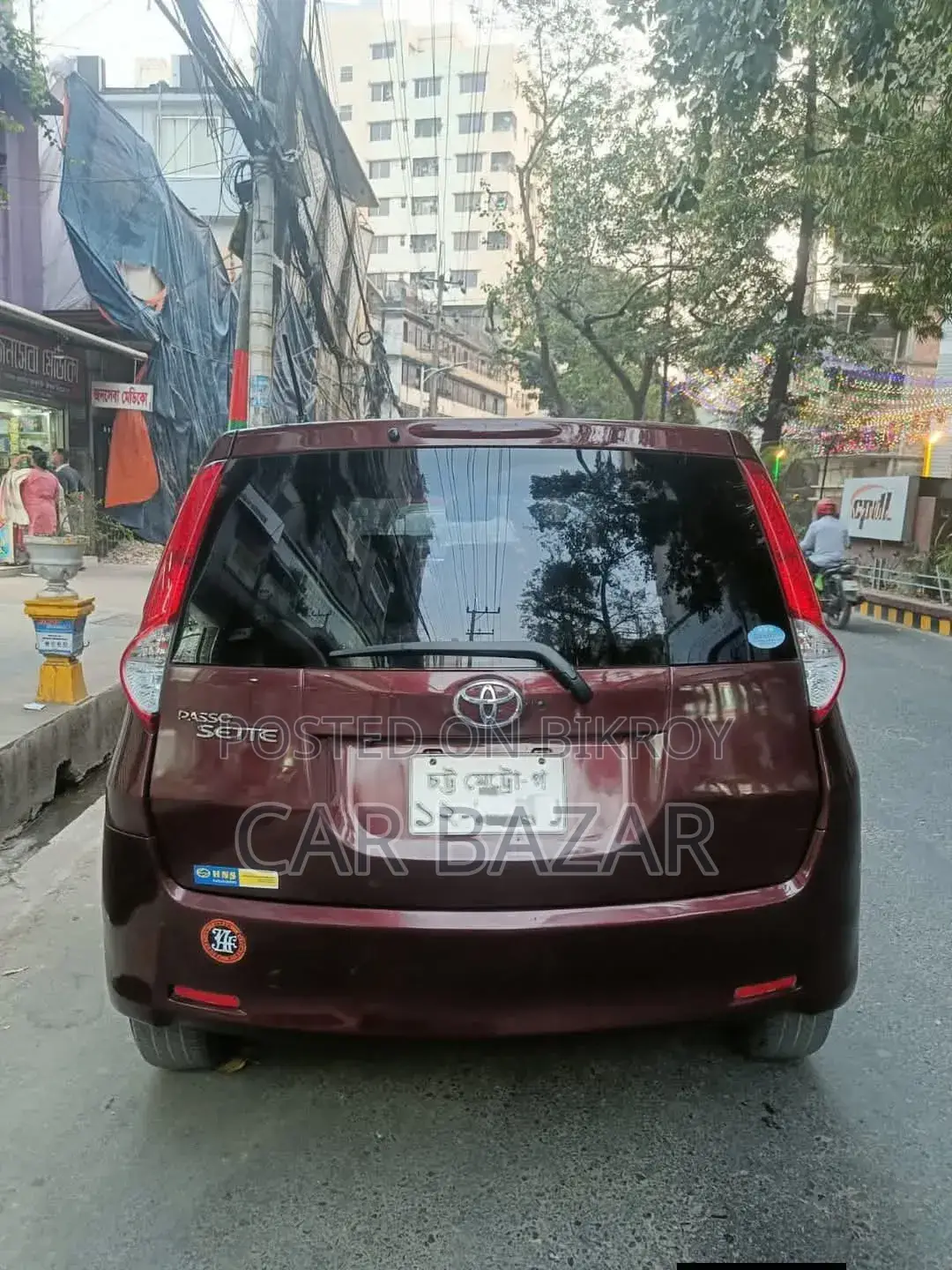 Toyota Passo Sette 1.5 FWD 2009 Maroon