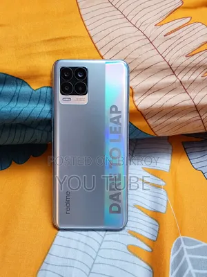 Realme 8 Pro ১২৮ জিবি হোয়াইট