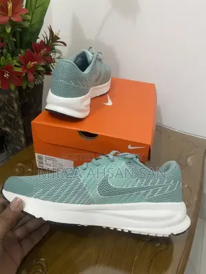 Nike Shoes Size 42