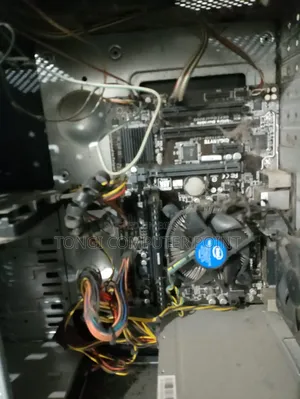 Desktop Computer 8GB Intel Core i3 SSD 256GB