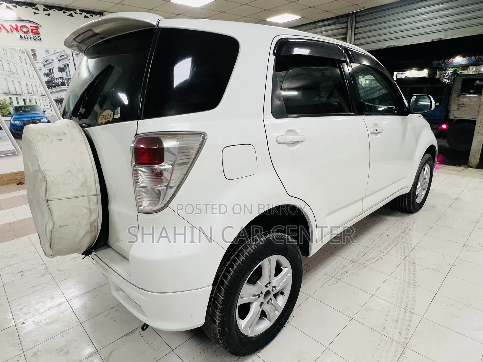 Toyota Rush 1.5 AWD 2009 Pearl