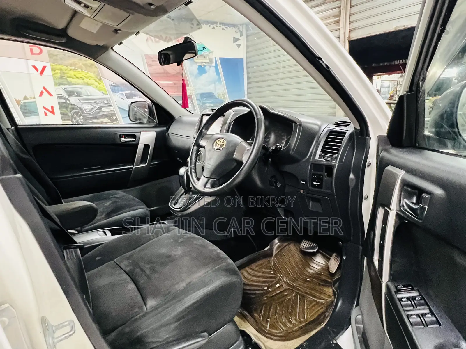 Toyota Rush 1.5 AWD 2009 Pearl