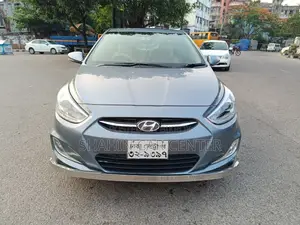 Hyundai Accent SE Hatchback 2017 Blue